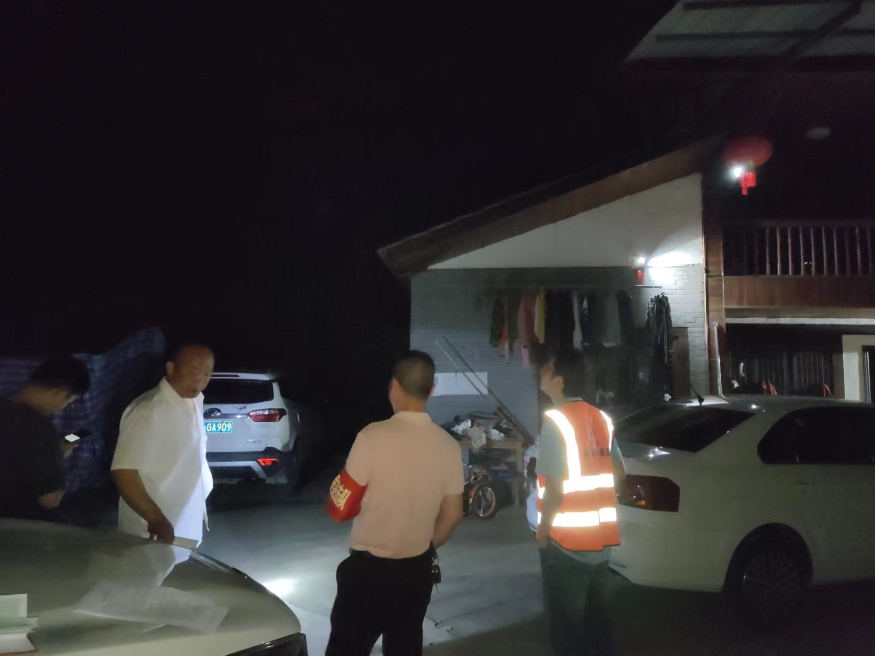迅疾出發(fā)，火速馳援，勇挑重擔，堅持做四川地質災害應急搶險排頭兵！
